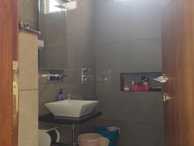 Property for rent in Deri