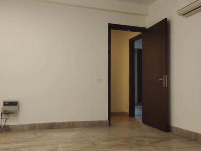 Property for rent in Deri