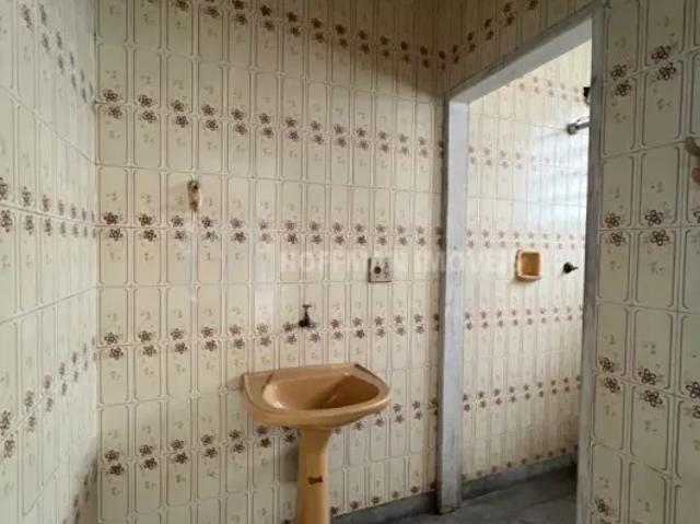 Ponto Comercial aluguel em Região Imediata de São Paulo, Região Metropolitana de São Paulo