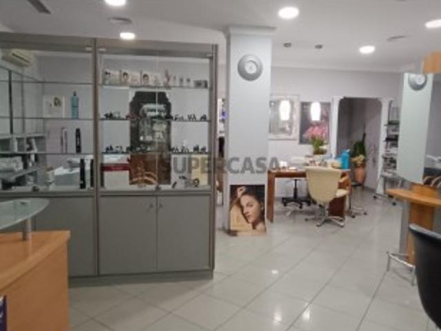 Armazém venda em Faro, Montenegro