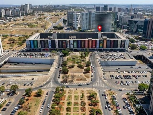 Ponto Comercial venda em CLN 208, Plano Piloto