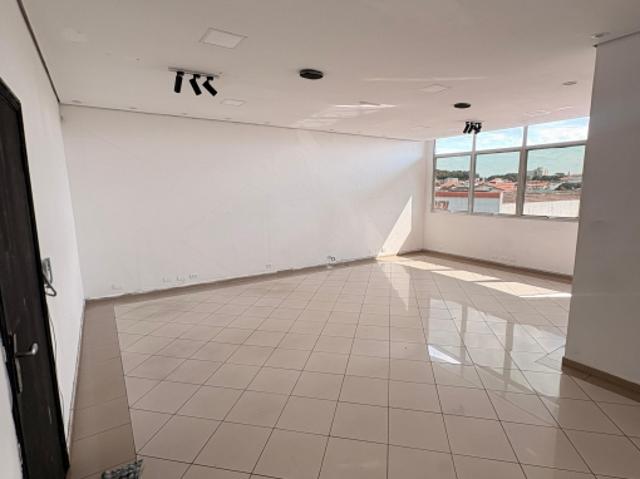 Ponto Comercial aluguel em Região Imediata de São Paulo, Região Metropolitana de São Paulo