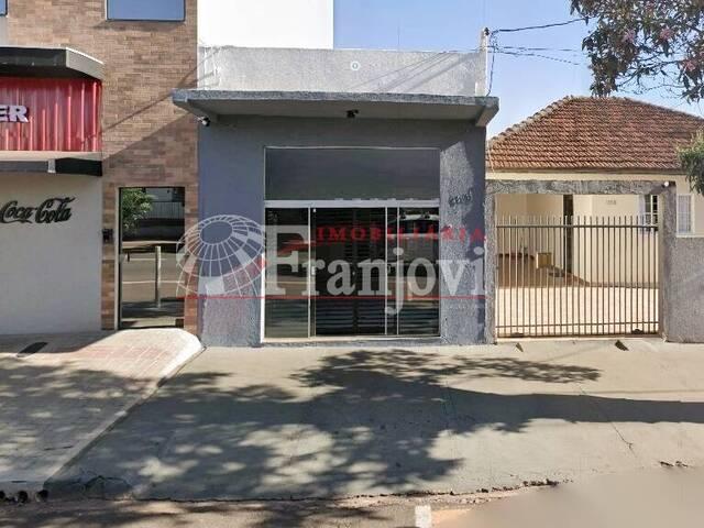 Quarto aluguel em Arapongas, Região Geográfica Intermediária de Londrina