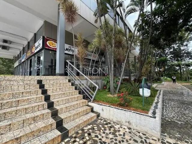 Ponto Comercial venda em CLN 208, Plano Piloto
