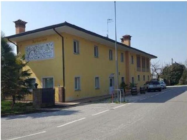 Locale Commerciale in vendita a Bagnaria Arsa, Friuli-Venezia Giulia