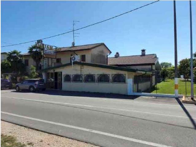 Locale Commerciale in vendita a Latisana, Friuli-Venezia Giulia