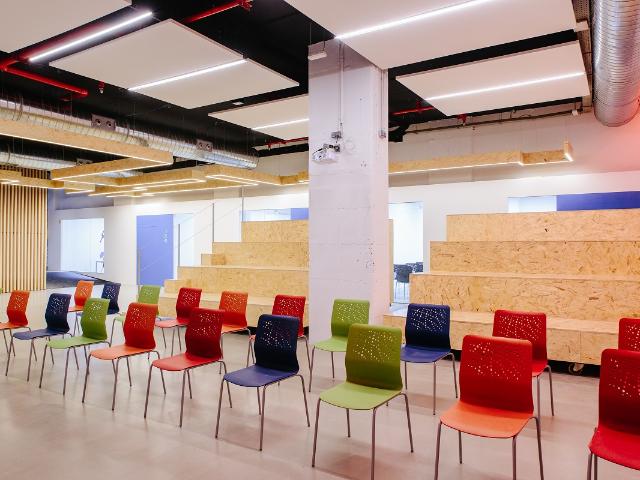 Oficina en alquiler en Casco Antiguo - Santa Cruz - Ayuntamiento, l'Alacantí