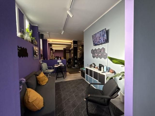 Locale Commerciale in affitto a Milano, Lombardia