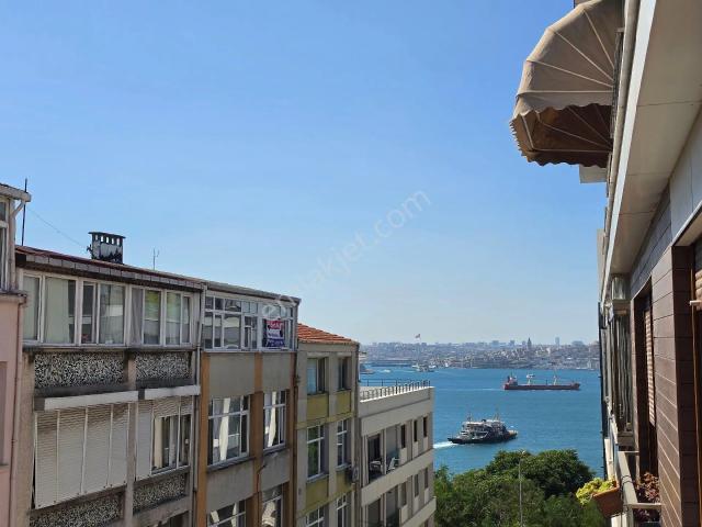 Üsküdar, İstanbul içerisinde satılık mülk