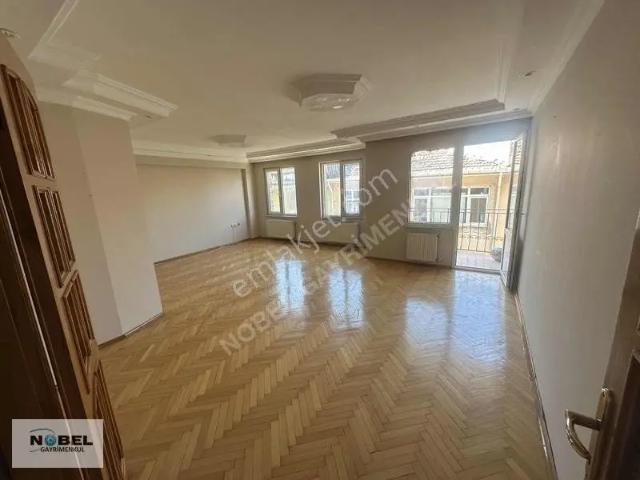 Üsküdar, İstanbul içerisinde kiralık mülk