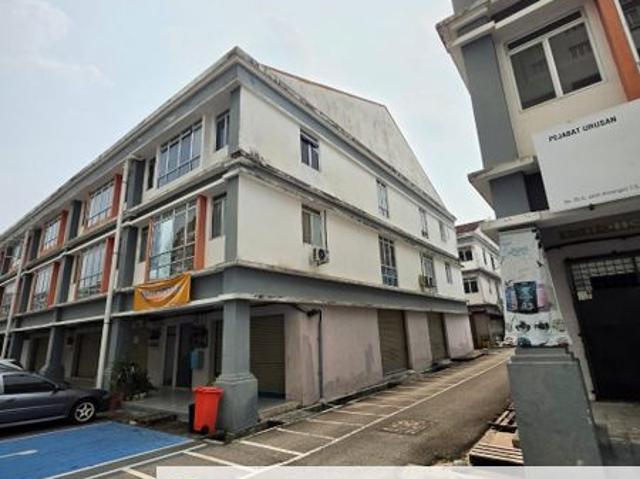 Shop for rent in Tanjong Sepat, Selangor