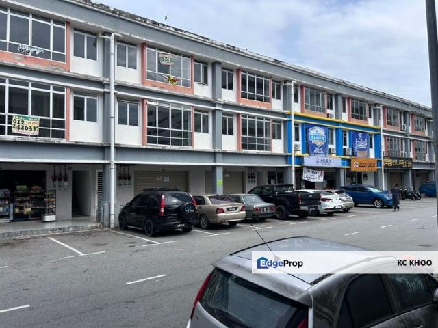 Shop for rent in Tanjong Sepat, Selangor