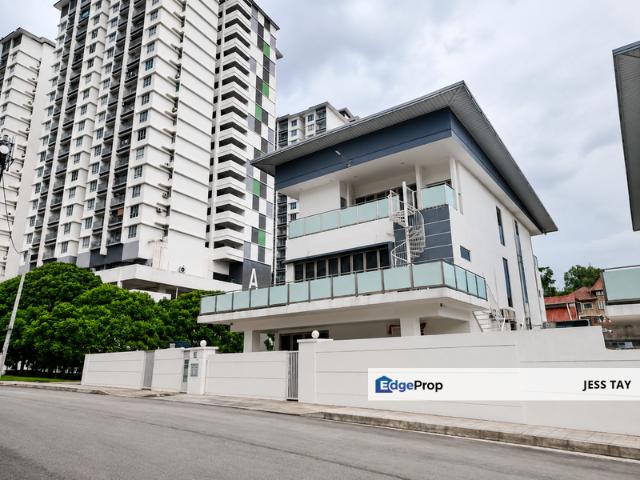 House for sale in Country Heights Damansara, Kuala Lumpur