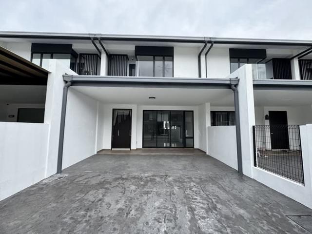 Terraced House for sale in Bandar Baru Salak Tinggi, Sepang