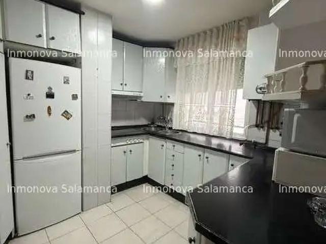 Apartamento en alquiler en Glorieta, Salamanca
