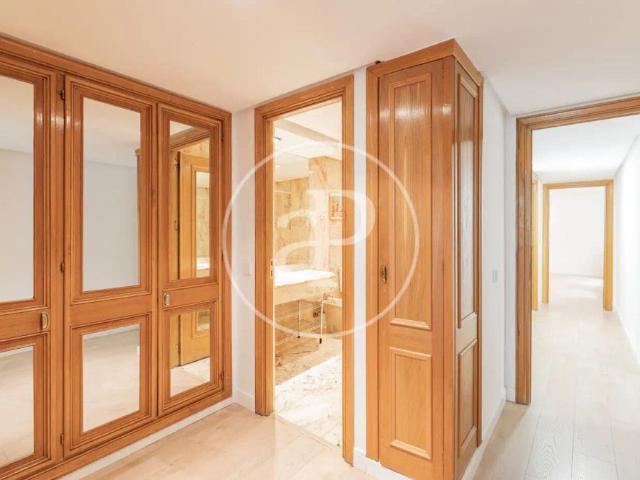 Apartamento en alquiler en Salesas, Salamanca