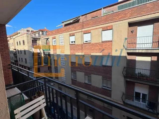 Apartamento en alquiler en Salesas, Salamanca