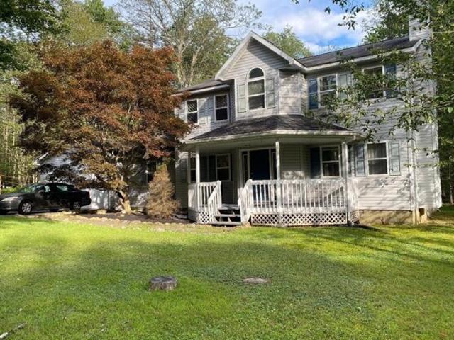House for sale in Tobyhanna
