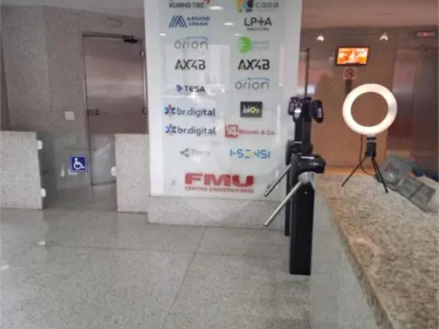 Ponto Comercial aluguel em Região Imediata de São Paulo, Região Metropolitana de São Paulo