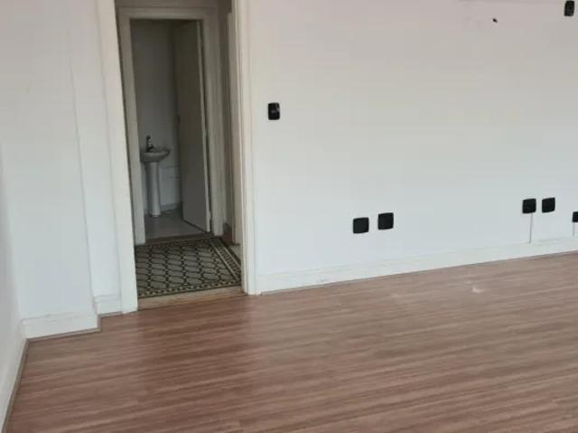 Ponto Comercial aluguel em Região Imediata de São Paulo, Região Metropolitana de São Paulo
