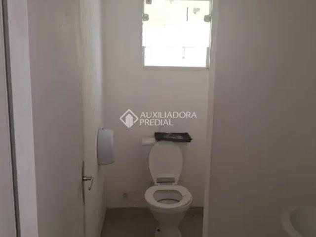 Ponto Comercial aluguel em Região Imediata de São Paulo, Região Metropolitana de São Paulo