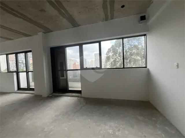 Ponto Comercial aluguel em Região Imediata de São Paulo, Região Metropolitana de São Paulo