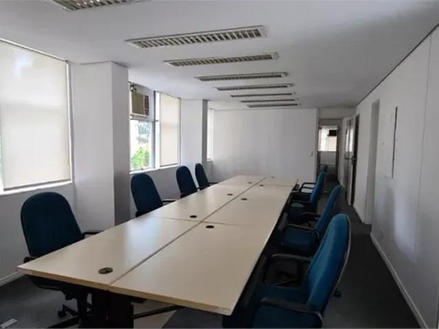 Ponto Comercial aluguel em Região Imediata de São Paulo, Região Metropolitana de São Paulo