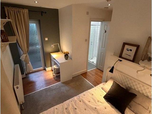 Studio for rent in Mill Hill, Greater London