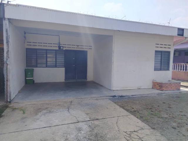 Residential House for sale in Mentakab, Pahang