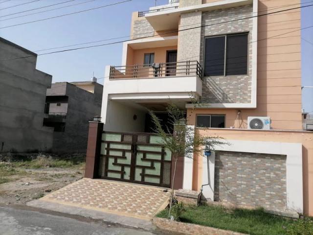 House for sale in Faisalabad, Islamabad Capital Territory