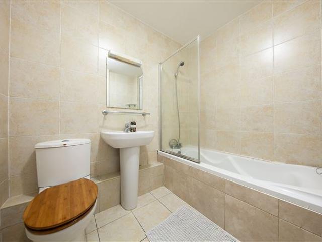 Apartment for sale in Dublin 15, North Tipperary