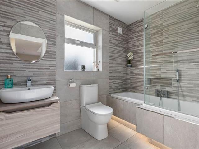 Detached House for sale in Loch Garman, North Tipperary