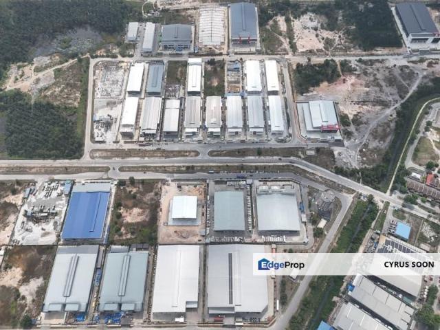 Warehouse for sale in Petaling, Alam Impian