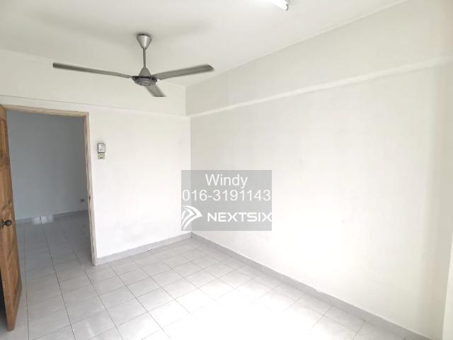 Residential House for sale in Country Heights Damansara, Kuala Lumpur