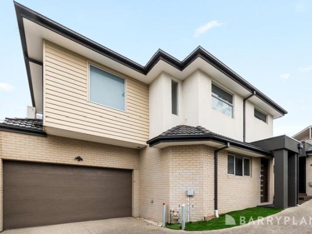 Townhouse for sale in Camerons Creek, Victoria