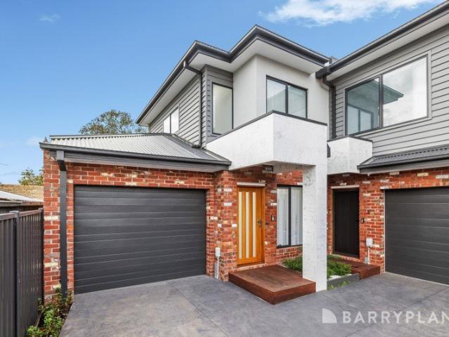 Townhouse for sale in Camerons Creek, Victoria