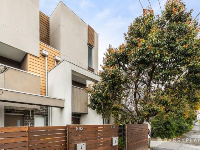 Townhouse for sale in Coburg North, Melbourne
