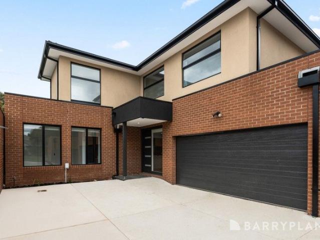 Townhouse for sale in Camerons Creek, Victoria