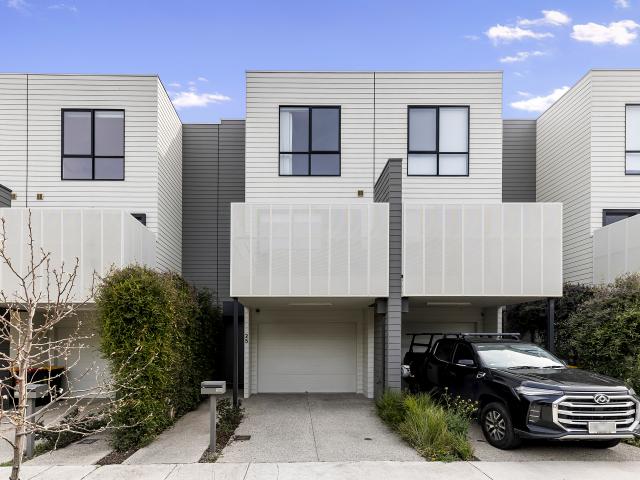 Townhouse for sale in Camerons Creek, Victoria