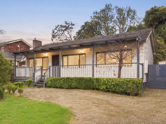House for sale in Knoxfield, Melbourne