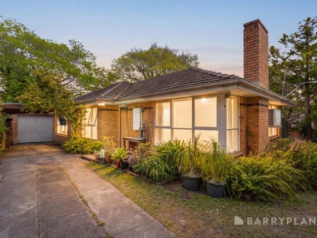 Apartment for sale in The Basin, Melbourne
