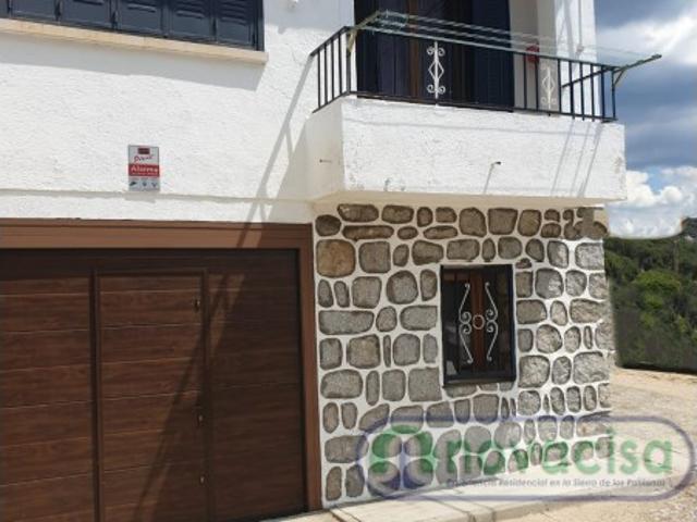 Casa en venta en El Hoyo De Pinares, Castilla y León