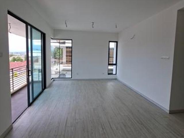 Residential House for sale in Sendayan Village, Negeri Sembilan