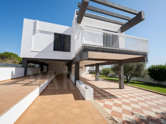 Casa en venta en Torrequinto, Alcalá De Guadaíra
