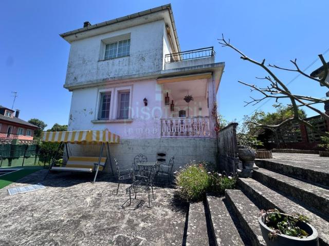 Casa en venta en Orbazai, Lugo