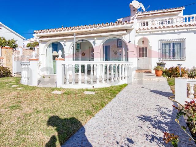 Casa en venta en Benajarafe, La Axarquía