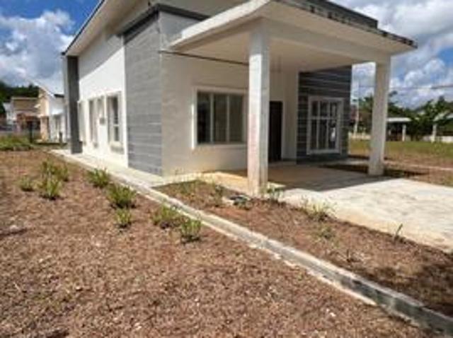 Bungalow for sale in Kluang, Johor