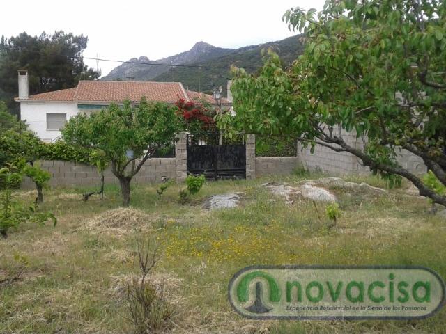 Terreno en venta en Cenicientos, Madrid