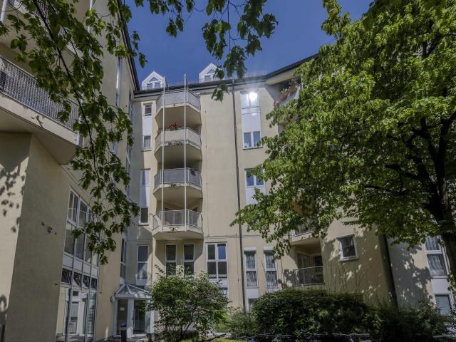 Dachgeschosswohnung kaufen in Maxvorstadt, München