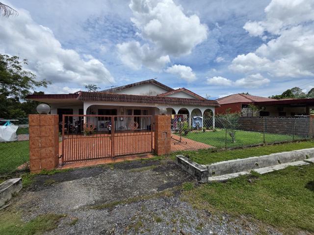 Bungalow for sale in Perak